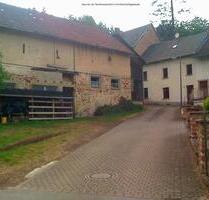 Dorfgehöft mit Scheune und Baugrund - Bettenfeld