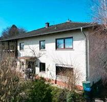 Einfamilienhaus mit Einliegerwohnung und großem Grundstück - Obernburg am Main