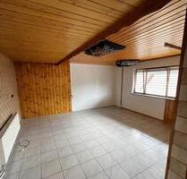 Haus mit Wintergarten, Garage, Keller,Garten, PV anlage - Lauter