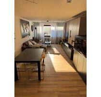 Helle 3 Zimmer Wohnung mit hochwertigen Einbauküche - Wernau (Neckar)