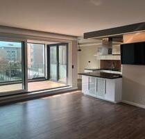 Hochwertige moderne Wohnung mit Loggia & Whirlpool-Bad in Seenähe - Schwerin Altstadt