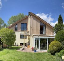 Außergewöhnliche, lichtdurchflutete 3-Zi.-Wohnung mit Balkon - Aschheim