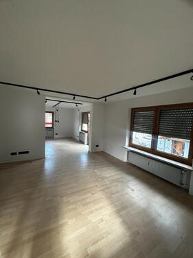 Foto - Geräumige 4 Zimmerwohnung mit Balkon