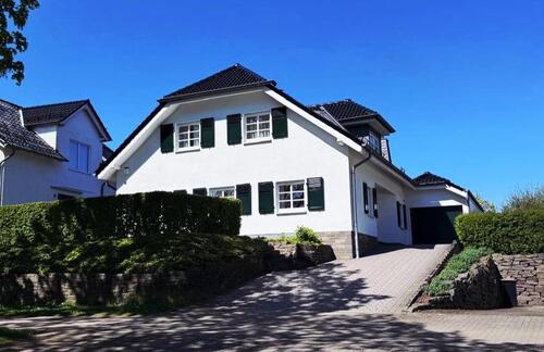 Foto - Modernes Einfamilienhaus im bergischen Stil in Remscheid-Lennep