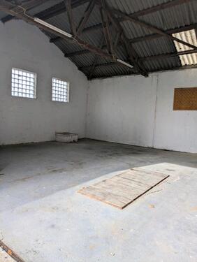 Foto - Teil LAGERHALLE ZU VERMIETEN - 400,00 EUR Miete,