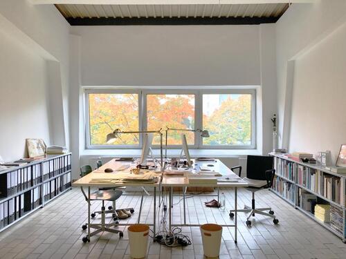 Foto - Co-workingArbeitsplätze desk spaces available shared atelier