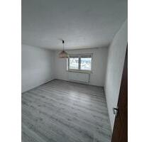 Renovierte 2,5-Zimmer EGKG-Wohnung in Dürnsricht - Schmidgaden