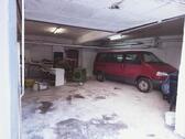 Foto - Garage mit Hebebühne im Zentrum