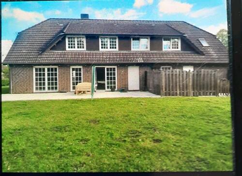 Foto - Doppelhaushälfte zu vermieten - 1.300,00 EUR Kaltmiete,