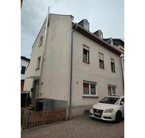 Einfamilienhaus mit großem Garten in zentraler Lage in Lahnstein