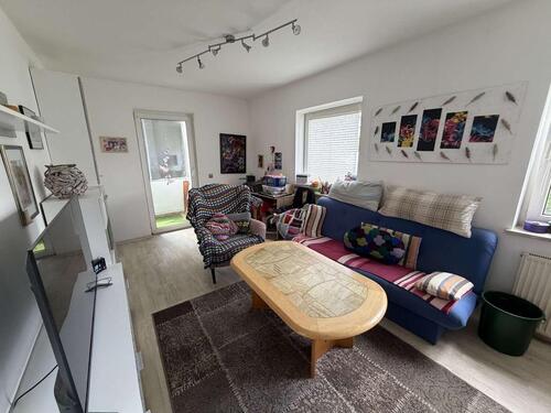 Foto - Schöne 3-Zimmerwohnung mit Stellplatz zentral in Ebersdorf.