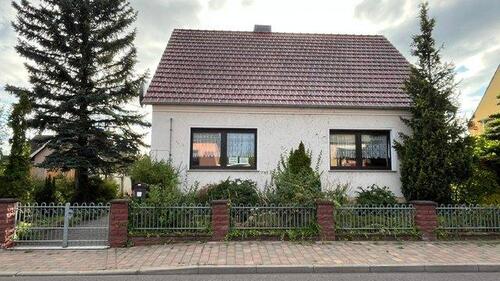 Foto - Einfamilienhaus - 160.000,00&nbsp;EUR Kaufpreis, ca.&nbsp; 145,00&nbsp;m&sup2;