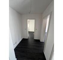 Schöne 2-Zimmer Wohnung mit Balkon & Stellplatz - Stuttgart Vaihingen