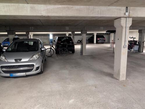 Foto - Stellplatz Tiefgarage Mehrfamilienhaus PKW in Quickborn