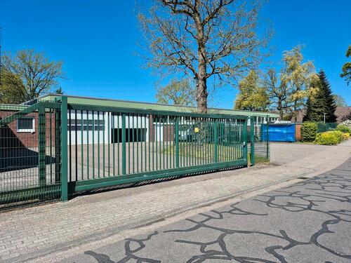 Foto - Stellplatz, Aussenbereich, eingezäunt,
