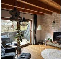 FerienwGarten mit Koiteich, Gartenhütte, Feuerstelle und Sauna. - Stockach