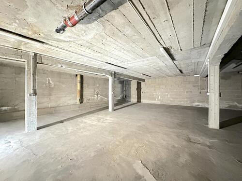 Foto - Geräumige Lager, oder Hobbyflächen in zentraler Lage auf dem Lindenhof