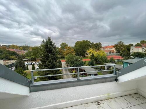 Foto - Lichtdurchflutete 3-Zimmer-Dachgeschosswohnung mit Dachterrasse