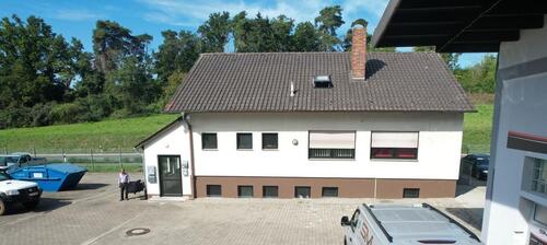 Foto - Wohnung mit 105qm mit Einbauküche, Stellplatz auf Gewerbemischgeb