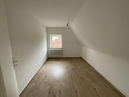 Foto - 2 Zimmer Dachgeschoßwohnung zur Miete in Wilhelmshaven