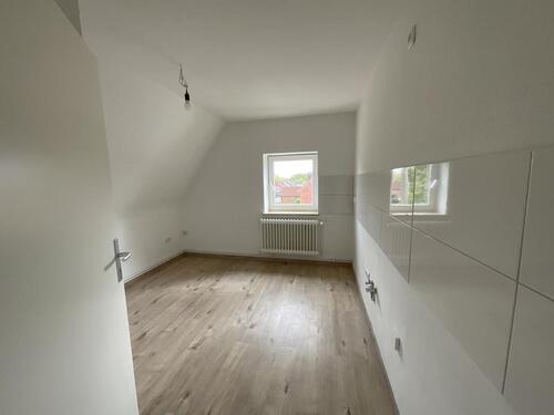 Foto - Dachgeschoßwohnung in Wilhelmshaven zur Miete
