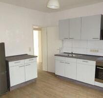 +++ Helle 2-Zimmerwohnung mit Balkon und Einbauküche +++ - Plauen