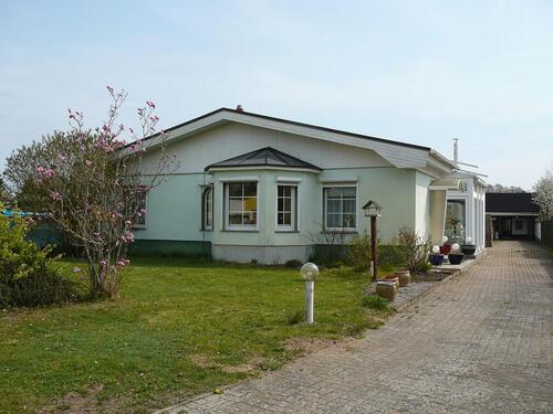 Foto - Einfamilienhaus 200qm + Bungalow Gästehaus auf 1660qm Grund