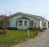 Einfamilienhaus 200qm + Bungalow Gästehaus auf 1660qm Grund - Schwaan