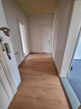 Foto - 3 Zimmer Wohnung - 100.000,00&nbsp;EUR Kaufpreis, ca.&nbsp; 67,00&nbsp;m&sup2;