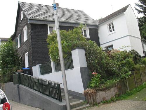 Foto - Einfamilienhaus in Bergisch Gladbach in zentraler Lage