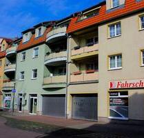 Zweiraumwohnung in beliebter Innenstadtlage - Südbalkon und Aufzug - Merseburg