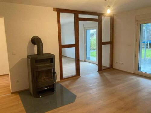Foto - Helle 3-Zimmer-Wohnung (77 qm) mit überdachter Terrasse