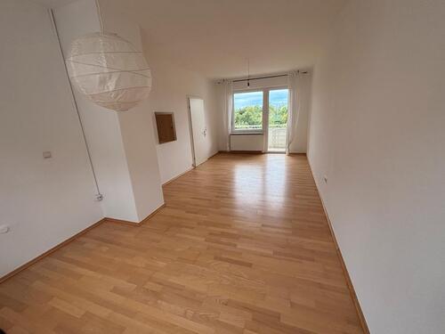Foto - 2-Zimmer-Haus+Garage+2 Balkone – innenstadtnah, Blick ins Grüne