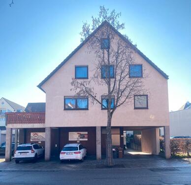 Foto - große geräumige 3,5 Zimmer Wohnung kernsaniert