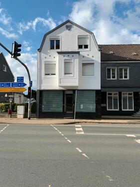 Foto - Zentral gelegene Geschäftsräumlichkeiten fürEinzelhandelBüro