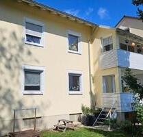 Renovierte 4-Zimmer Wohnung im EG mit Balkon, Nähe Klinikum - Coburg