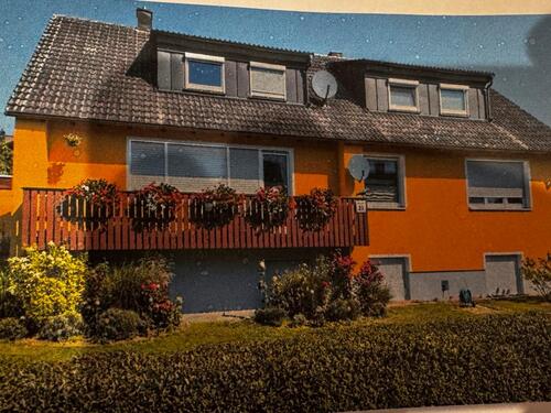 Foto - 3,5-Zimmer Dachgeschosswohnung mit GartenGarage in Lonnerstadt