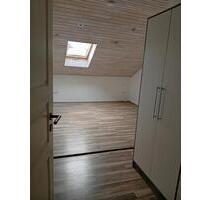 Singlewohnung, Wohnung - 650,00&nbsp;EUR Kaltmiete, ca.&nbsp; 70,00&nbsp;m&sup2; in Stulln (PLZ: 92551)