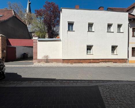 Foto - Provisionsfreies Einfamilienhaus mit 4 Garagen
