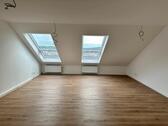 Foto - Neue Dachgeschosswohnung - 869,00&nbsp;EUR Kaltmiete, ca.&nbsp; 79,00&nbsp;m&sup2;