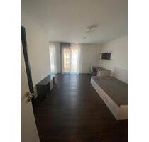 Modernes 1-Zimmer Studenten-Apartment in Freiburg-Zähringen ab 07 - Freiburg im Breisgau Brühl