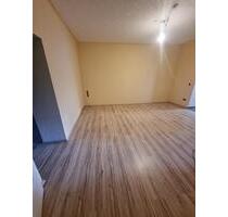 Teilmöblierte Erdgeschosswohnung, in Ensdorf mit Doppelgarage - Saarlouis