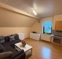 Gemütliche Dachgeschosswohnung, 2 Zimmer, 40qm2, Merscheid - Solingen Aufderhöhe