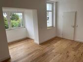 Foto - Großzügige 4-Zimmer-Wohnung - 1.100,00 EUR Kaltmiete,