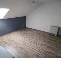 3-Zimmer-Dachgeschosswohnung zu vermieten – sofort bezugsfertig - Kleinostheim