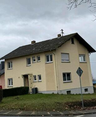 Foto - Helle 4 Zimmer Wohnung im 1. Og