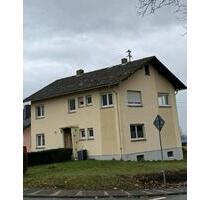 Helle 4 Zimmer Wohnung im 1. Og - Hundsangen