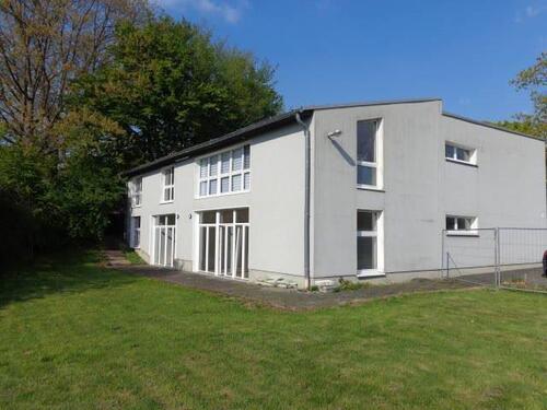 Foto - Preishammer! Vom Schulgebäude zum Mehrfamilienhaus mit 12 exklusiven Wohneinheiten