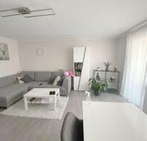 Sehr schöne, große 2 Zi-Whg mit Südbalkon in Waldbüttelbrunn