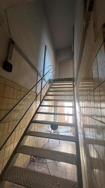 Foto - Lagerfläche Lagerraum Gewerbe Produktion Büro